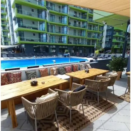 Alezzi Pima Linie La Mare Piscina Jacuzzi Sauna - Parking Apartamento *