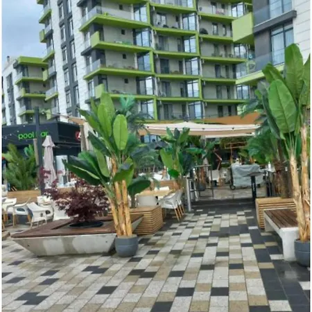 Alezzi Pima Linie La Mare Piscina Jacuzzi Sauna - Parking Năvodari