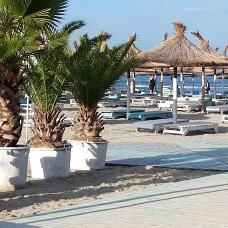Alezzi Pima Linie La Mare Piscina Jacuzzi Sauna - Parking Appartamento Năvodari