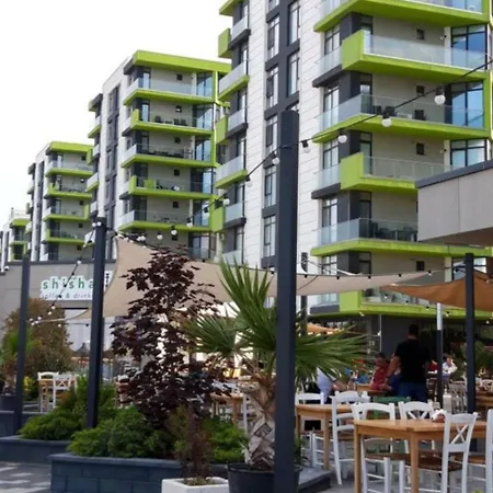 Appartamento Alezzi Pima Linie La Mare Piscina Jacuzzi Sauna - Parking Năvodari